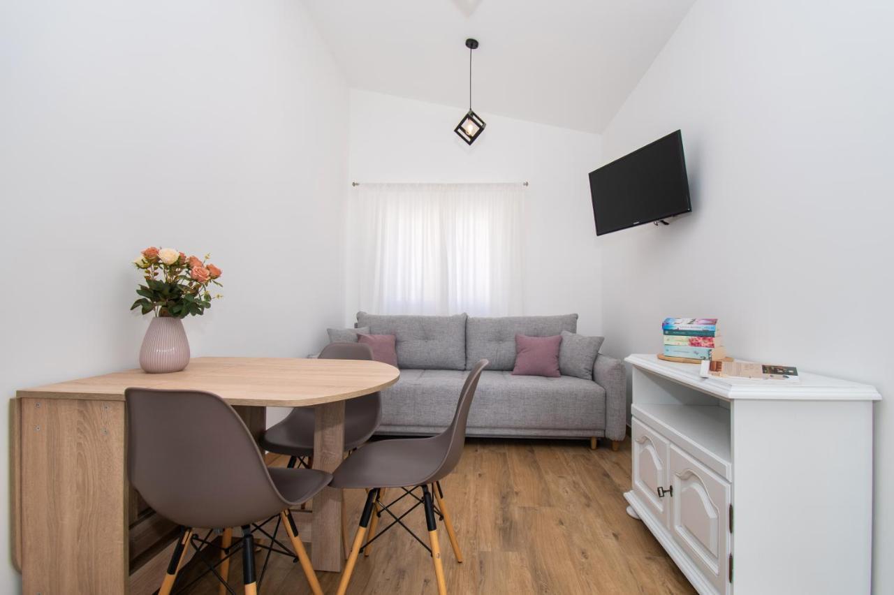 Apartmani Monika Жаборич Екстериор снимка