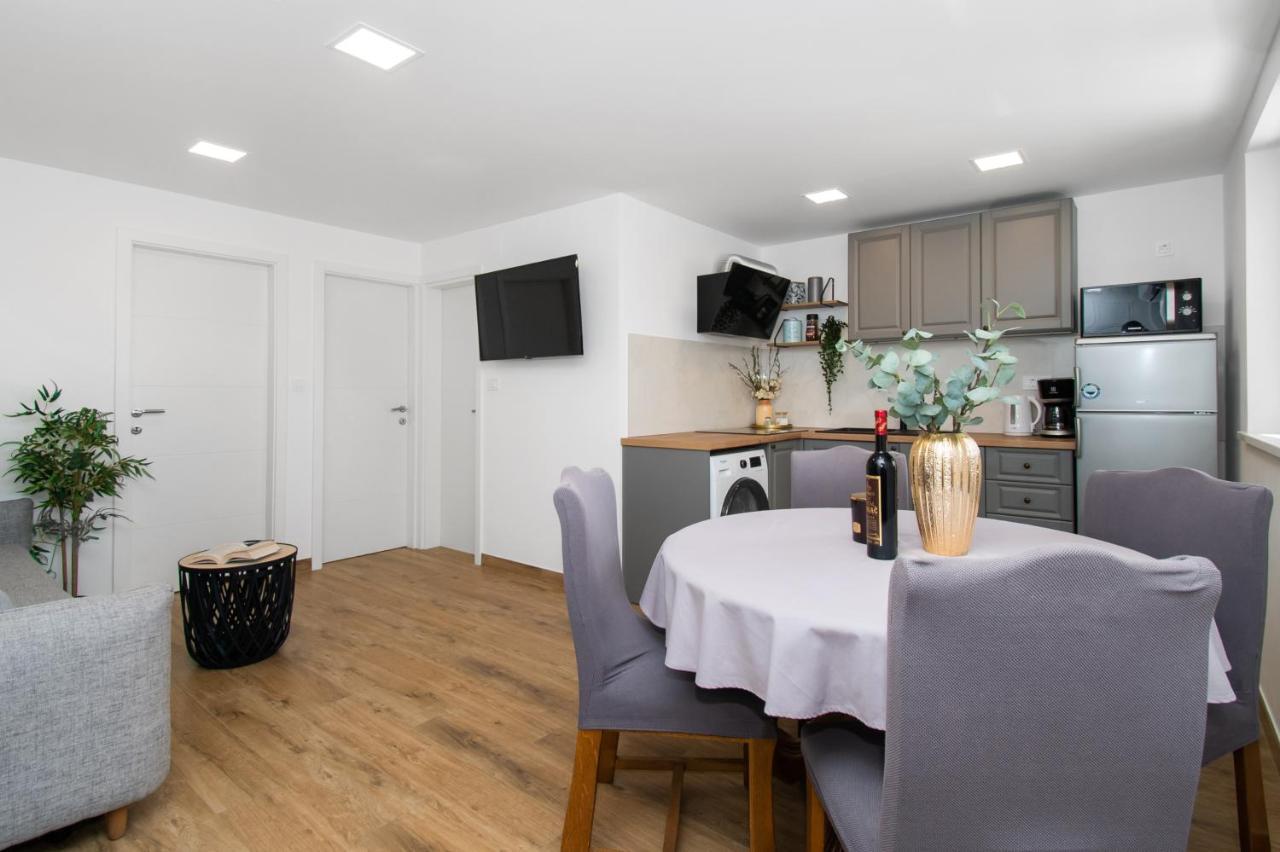 Apartmani Monika Жаборич Екстериор снимка