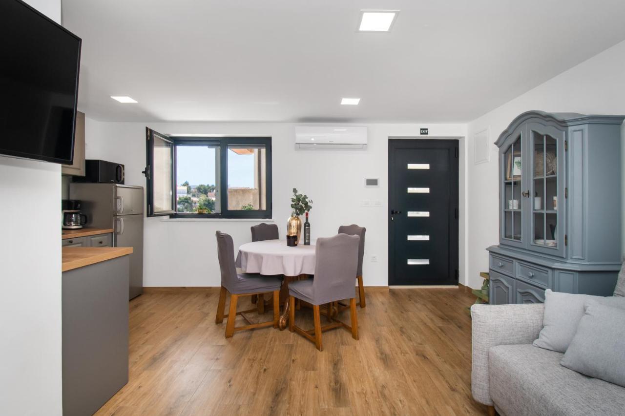 Apartmani Monika Жаборич Екстериор снимка